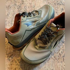 Altra Lone Peak 5 - BRAND NEW!
